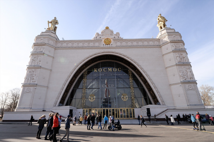Самые необычные выставки в москве